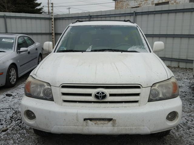 JTEGD21A470171099 - 2007 TOYOTA HIGHLANDER WHITE photo 9