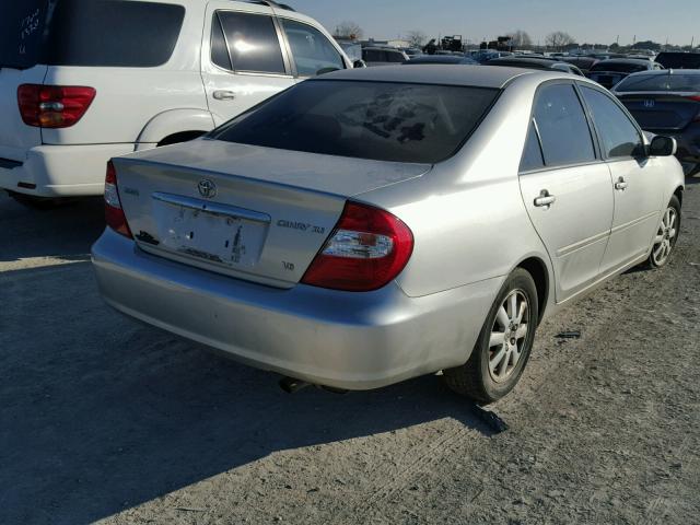 4T1BF32K22U528041 - 2002 TOYOTA CAMRY LE SILVER photo 4