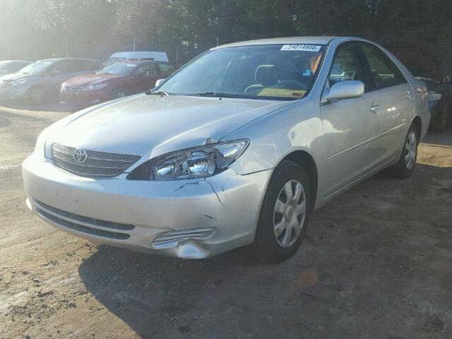 4T1BE32K13U215227 - 2003 TOYOTA CAMRY LE SILVER photo 2