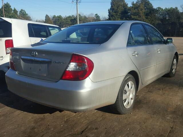 4T1BE32K13U215227 - 2003 TOYOTA CAMRY LE SILVER photo 4