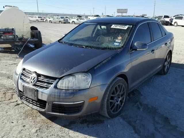 3VWRM71KX8M133911 - 2008 VOLKSWAGEN JETTA SE CHARCOAL photo 2