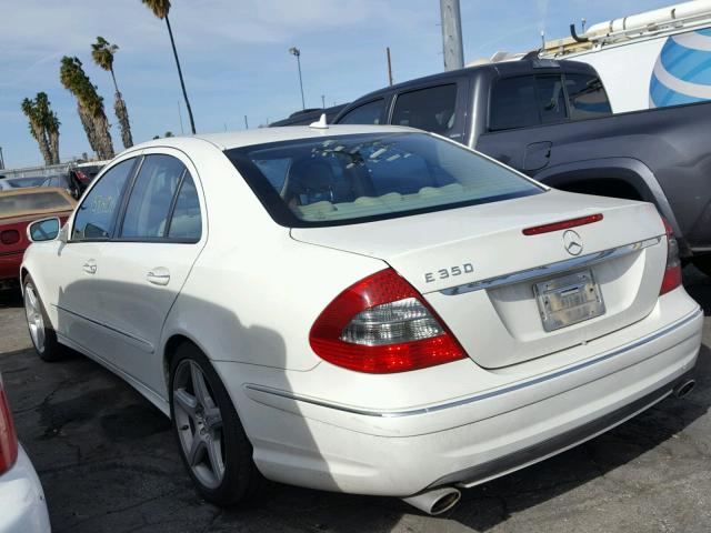 WDBUF56X59B423738 - 2009 MERCEDES-BENZ E 350 WHITE photo 3