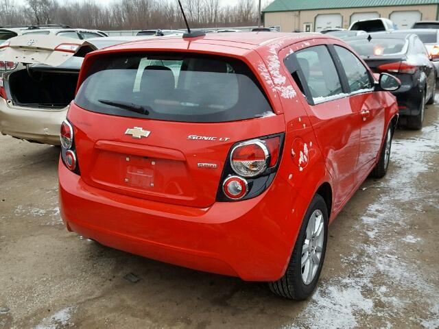 1G1JC6SB2G4165167 - 2016 CHEVROLET SONIC LT RED photo 4