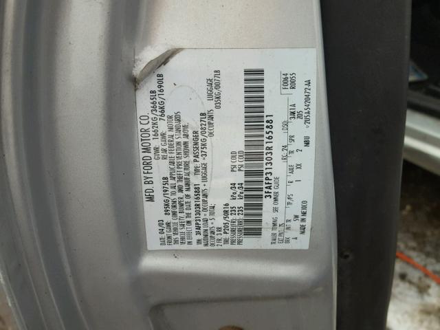 3FAFP31303R165881 - 2003 FORD FOCUS ZX3 SILVER photo 10