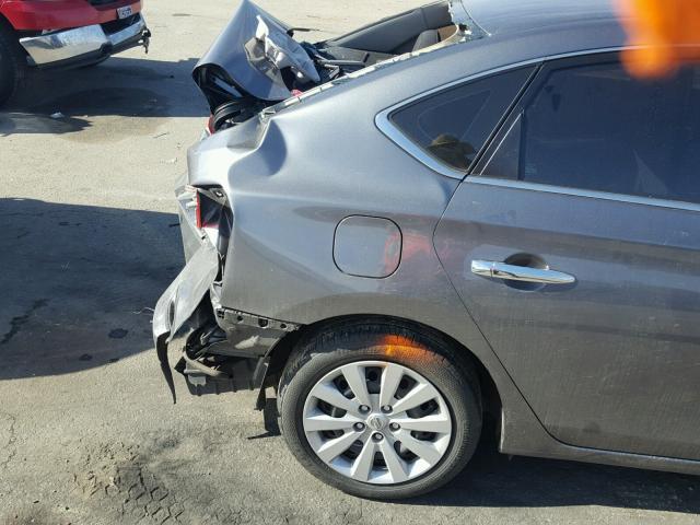 3N1AB7AP6HY233937 - 2017 NISSAN SENTRA S GRAY photo 9