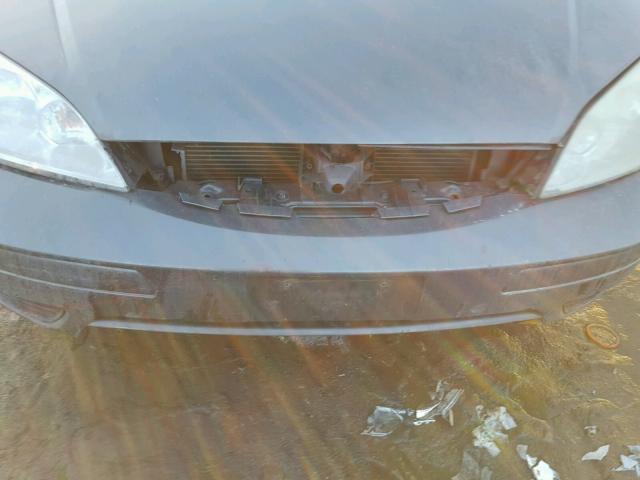 1FAFP34N25W105050 - 2005 FORD FOCUS ZX4 GRAY photo 9