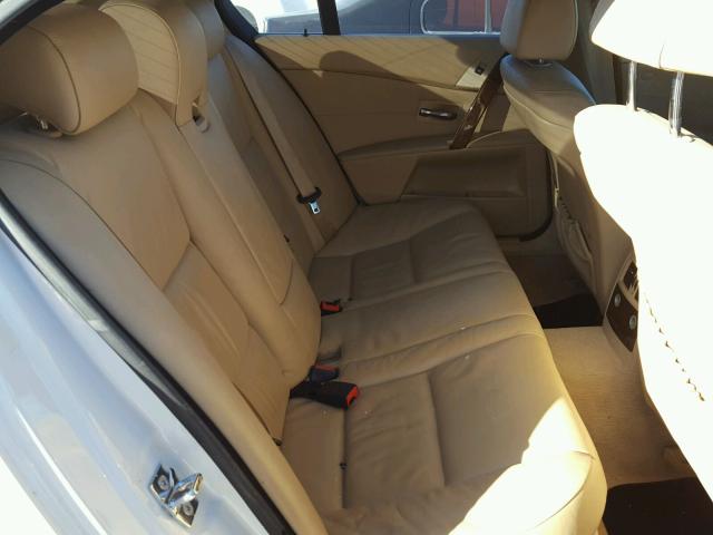 WBANF73586CG65580 - 2006 BMW 530 XI WHITE photo 6