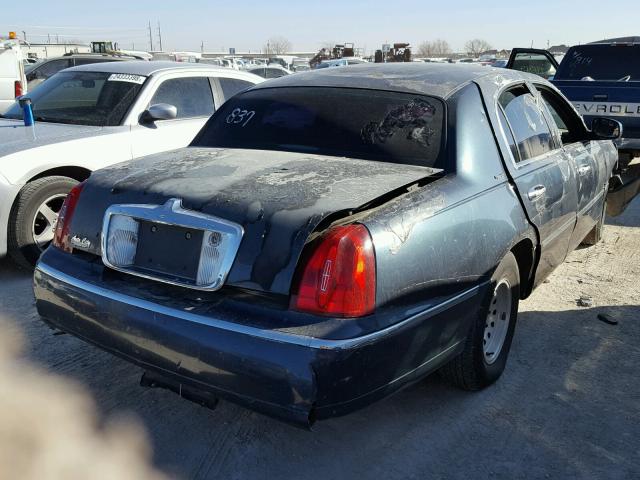 1LNFM82W7WY702689 - 1998 LINCOLN TOWN CAR S GREEN photo 4