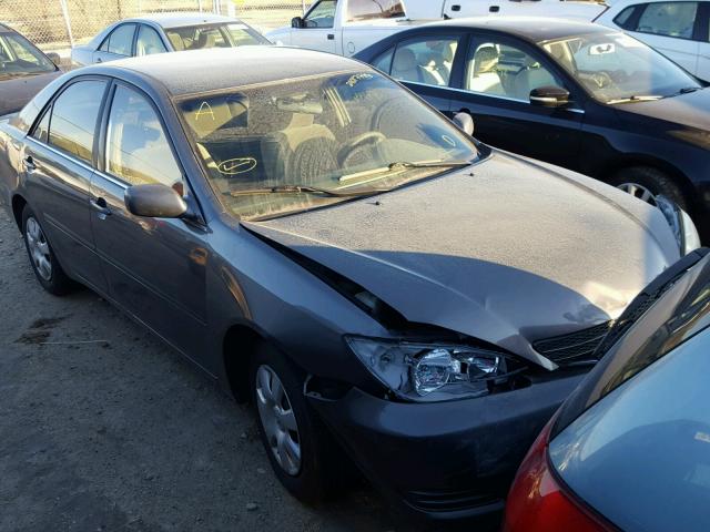 4T1BE32KX2U510289 - 2002 TOYOTA CAMRY LE GRAY photo 1