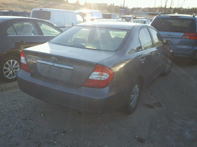 4T1BE32KX2U510289 - 2002 TOYOTA CAMRY LE GRAY photo 4