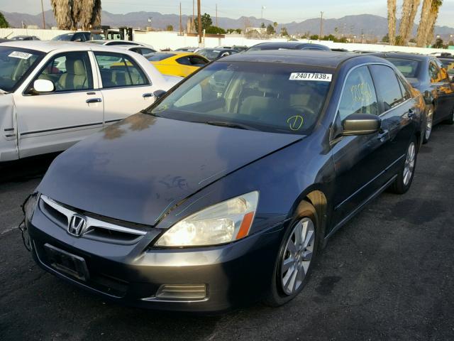 1HGCM66357A005769 - 2007 HONDA ACCORD LX GRAY photo 2