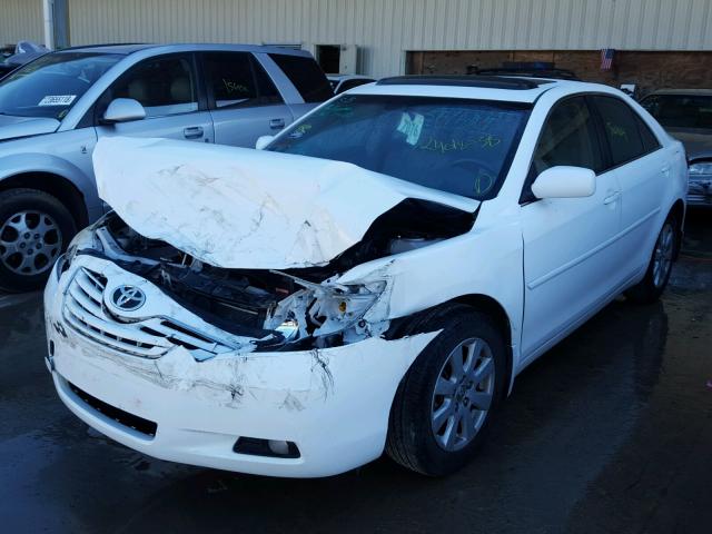 JTNBE46K573024809 - 2007 TOYOTA CAMRY NEW WHITE photo 2