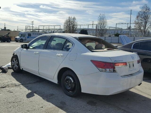 1HGCP2F40CA003592 - 2012 HONDA ACCORD LXP WHITE photo 3