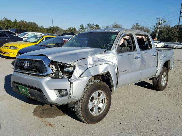 5TFJU4GN9CX016307 - 2012 TOYOTA TACOMA DOU SILVER photo 2