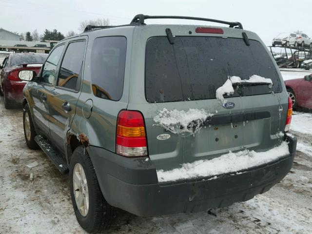 1FMYU93175KC10196 - 2005 FORD ESCAPE XLT GREEN photo 3