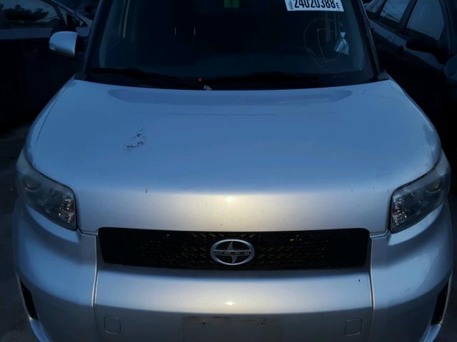 JTLKE50E681039849 - 2008 TOYOTA SCION XB SILVER photo 7