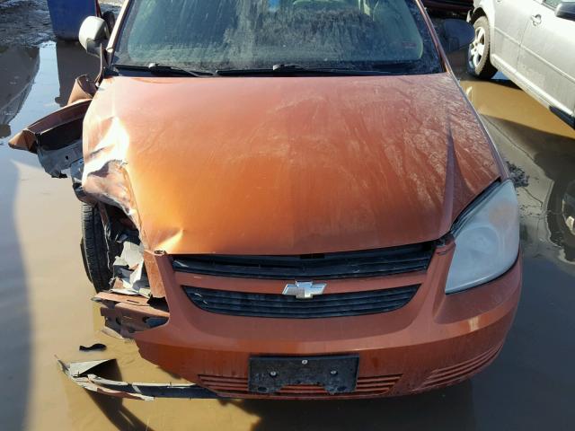 1G1AK15F567868800 - 2006 CHEVROLET COBALT LS ORANGE photo 7