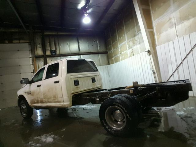 3C7WRTCJ9GG267944 - 2016 RAM 3500 WHITE photo 3