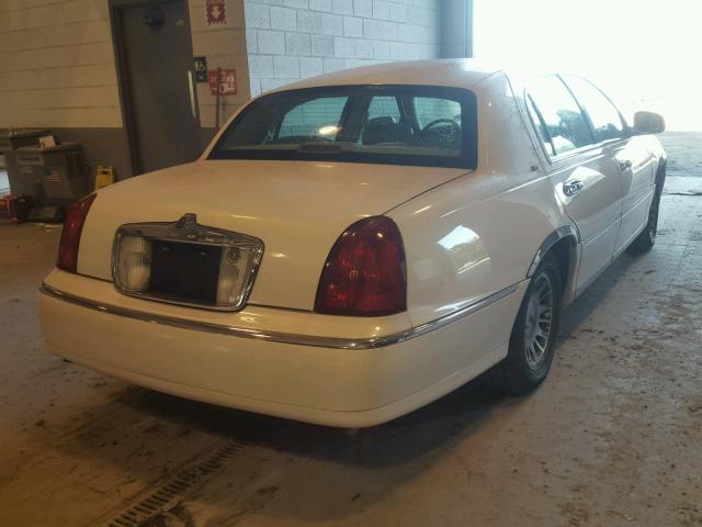 1LNHM83W01Y607679 - 2001 LINCOLN TOWN CAR C WHITE photo 4