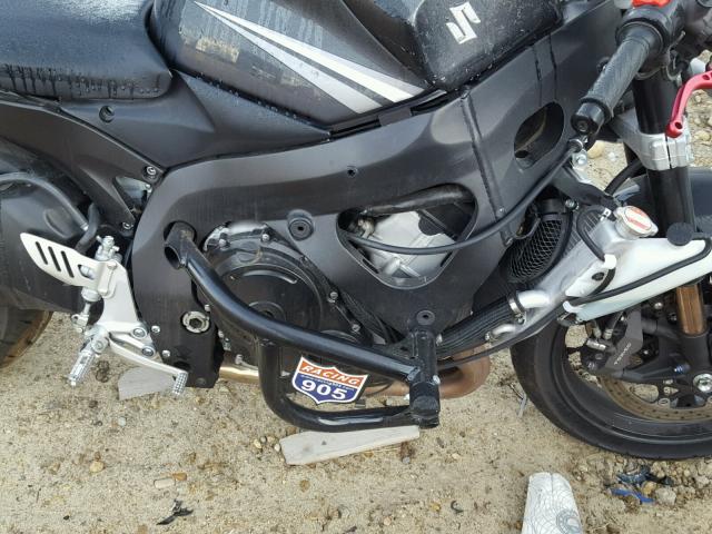 JS1GR7KA772109812 - 2007 SUZUKI GSX-R750 BLACK photo 7