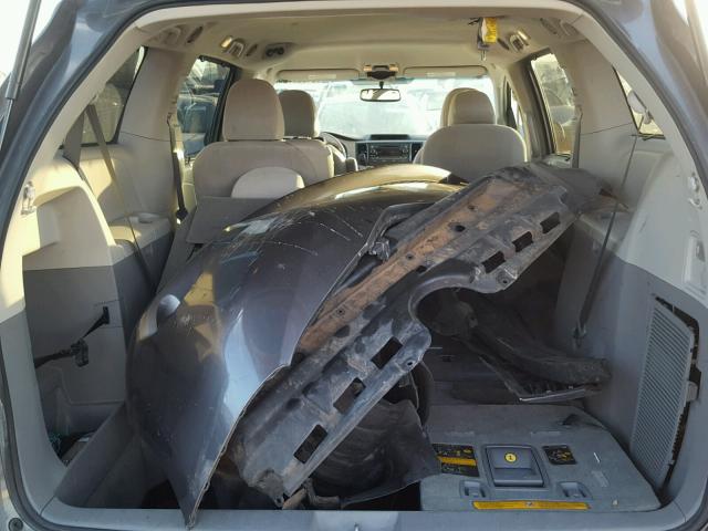 5TDKK3DC5BS134351 - 2011 TOYOTA SIENNA LE CHARCOAL photo 9