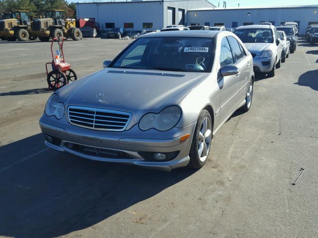 WDBRF52HX6F743520 - 2006 MERCEDES-BENZ C GENERATI TAN photo 2