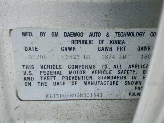 KL1TD56E09B301541 - 2009 CHEVROLET AVEO LS SILVER photo 10