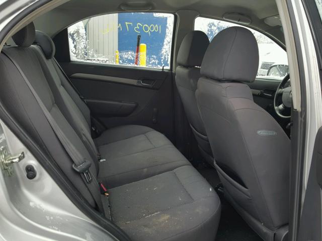 KL1TD56E09B301541 - 2009 CHEVROLET AVEO LS SILVER photo 6