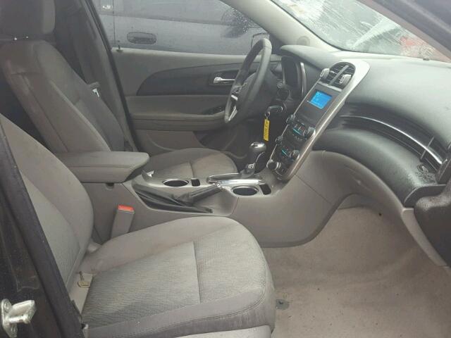 1G11B5SL4FF114424 - 2015 CHEVROLET MALIBU LS CHARCOAL photo 5