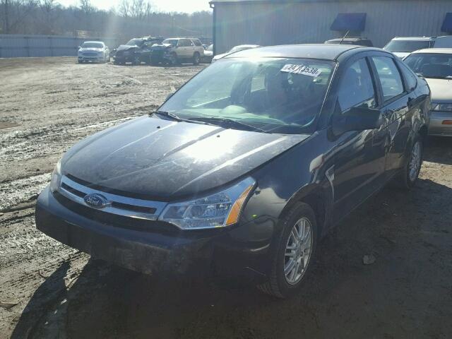 1FAHP35N68W247560 - 2008 FORD FOCUS SE BLACK photo 2