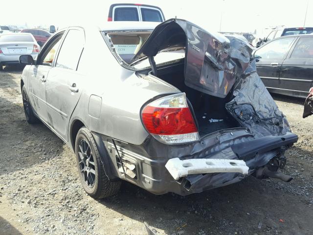 4T1BE32K45U583758 - 2005 TOYOTA CAMRY LE GRAY photo 3