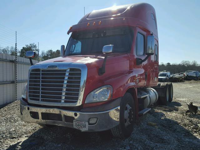 1FUJGLDR3CLBH2947 - 2012 FREIGHTLINER CASCADIA 1 RED photo 2