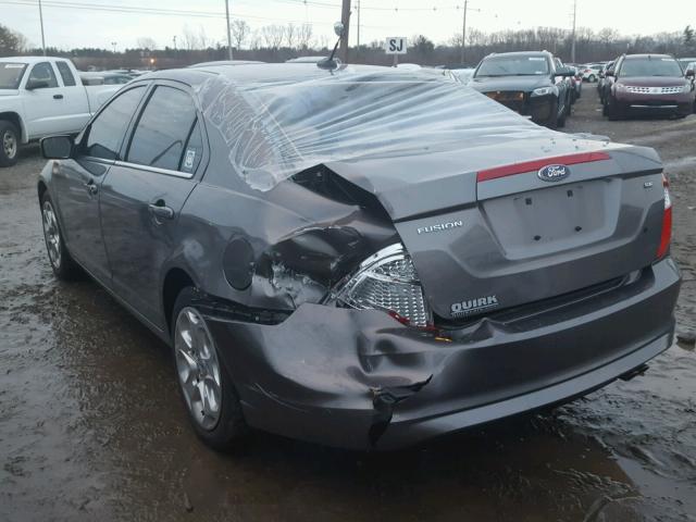 3FAHP0HA9AR375355 - 2010 FORD FUSION SE GRAY photo 3