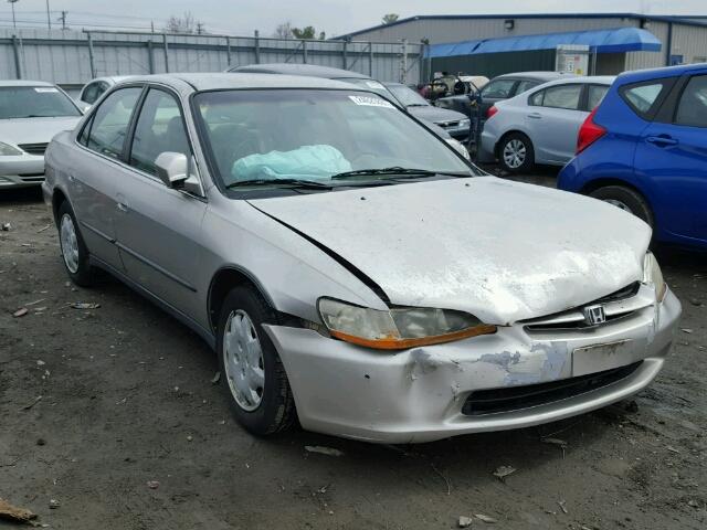 1HGCG6657XA146139 - 1999 HONDA ACCORD LX BEIGE photo 1