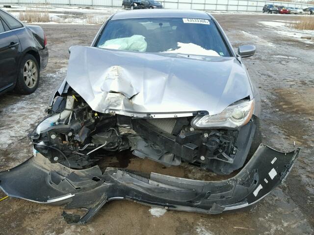 1C3CCBAB8EN210358 - 2014 CHRYSLER 200 LX SILVER photo 9