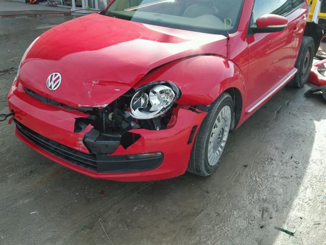 3VWJ17AT0EM660253 - 2014 VOLKSWAGEN BEETLE RED photo 9