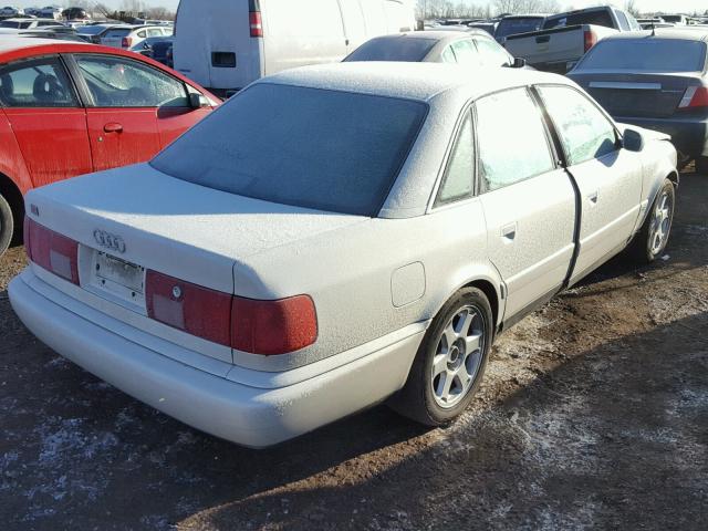 WAUKA84A2SN033558 - 1995 AUDI S6 WHITE photo 4