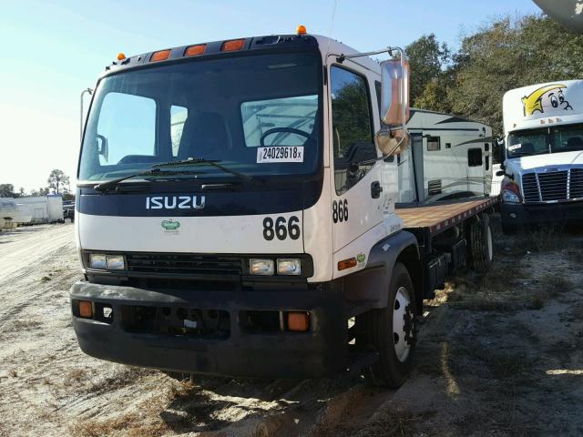 4GTJ7F1B39F700090 - 2009 ISUZU T7F042-FVR WHITE photo 2