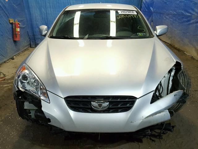 KMHHT6KD9BU060587 - 2011 HYUNDAI GENESIS CO SILVER photo 9