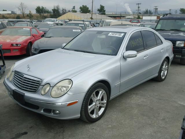 WDBUF56J06A879661 - 2006 MERCEDES-BENZ E 350 SILVER photo 2