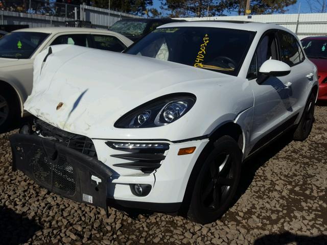 WP1AA2A56HLB06517 - 2017 PORSCHE MACAN WHITE photo 2