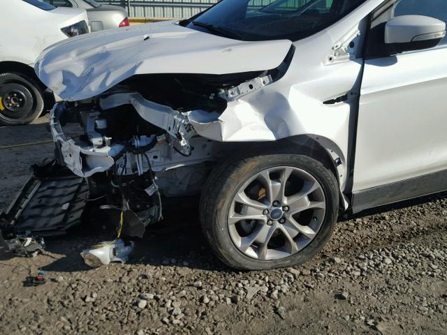 1FMCU9J98FUA08668 - 2015 FORD ESCAPE TIT WHITE photo 9