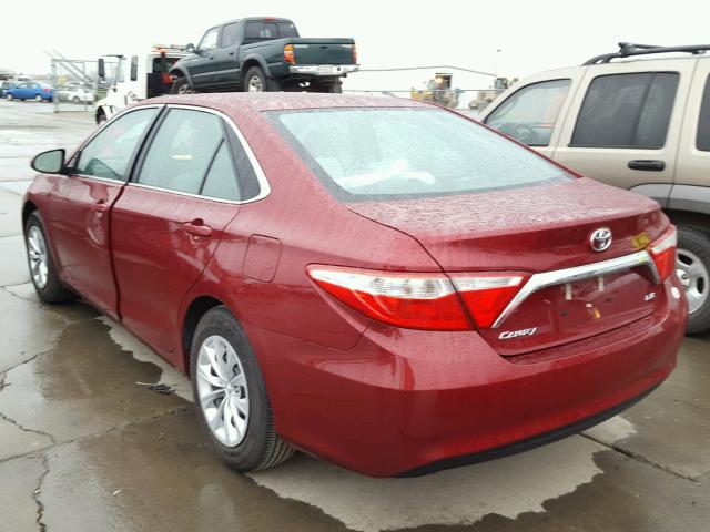 4T1BF1FK8GU553788 - 2016 TOYOTA CAMRY LE RED photo 3