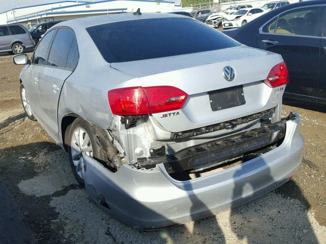 3VWDZ7AJ3BM331448 - 2011 VOLKSWAGEN JETTA SE SILVER photo 3