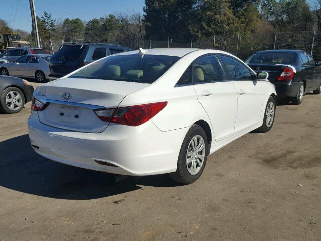 5NPEB4AC0BH298426 - 2011 HYUNDAI SONATA GLS WHITE photo 4