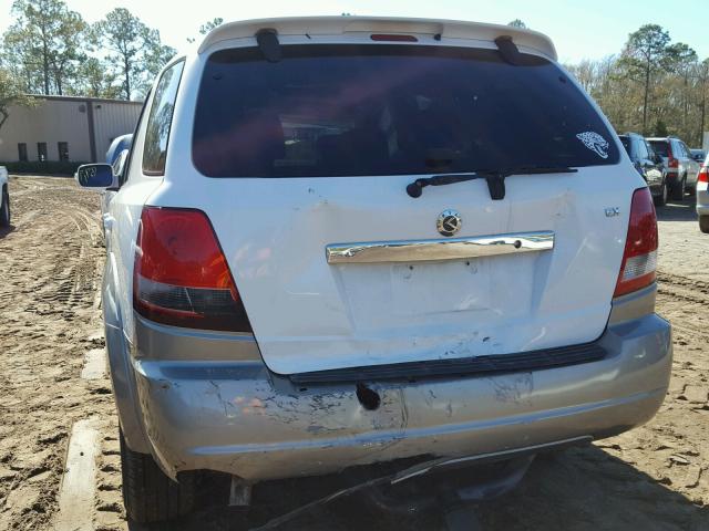 KNDJD733045207133 - 2004 KIA SORENTO EX WHITE photo 9