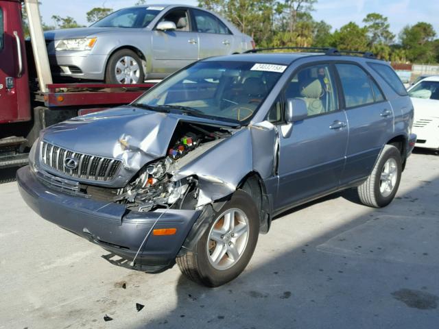 JTJGF10U320144177 - 2002 LEXUS RX 300 SILVER photo 2