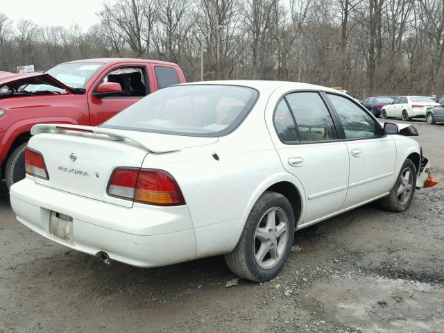 JN1CA21A2XM300528 - 1999 NISSAN MAXIMA GLE WHITE photo 4