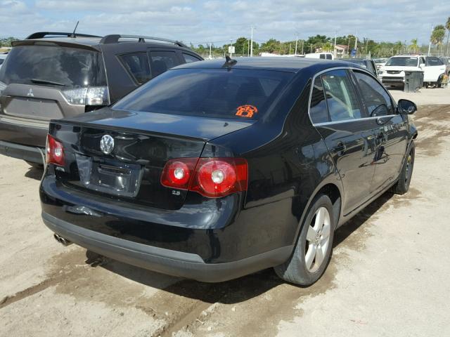 3VWRM71K69M038649 - 2009 VOLKSWAGEN JETTA SE BLACK photo 4