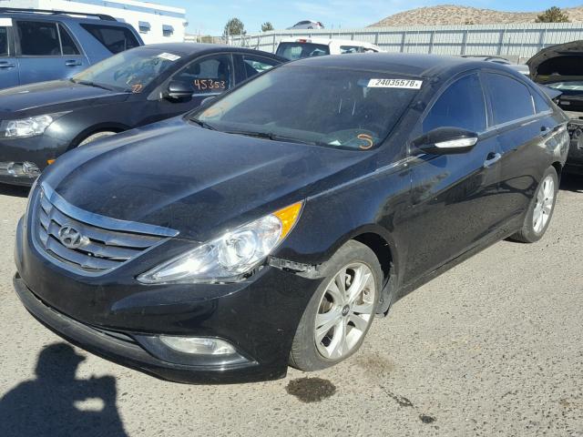 5NPEC4ACXDH806031 - 2013 HYUNDAI SONATA SE BLACK photo 2